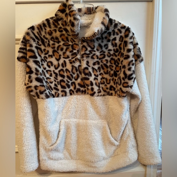 Fleece -Animal Print 3/4 Zip Jacket - Picture 2 of 3
